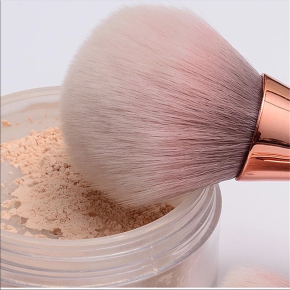 10 Piece Rose Gold Makeup Brush Set - Picture 4 of 8